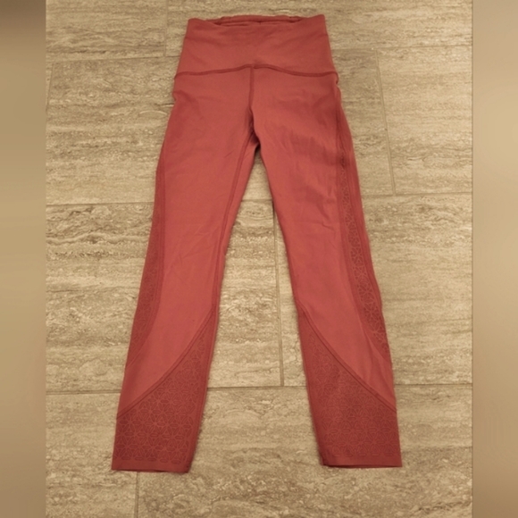 Lululemon Rose Pink Full Length Leggings - sz 2 - Picture 1 of 8